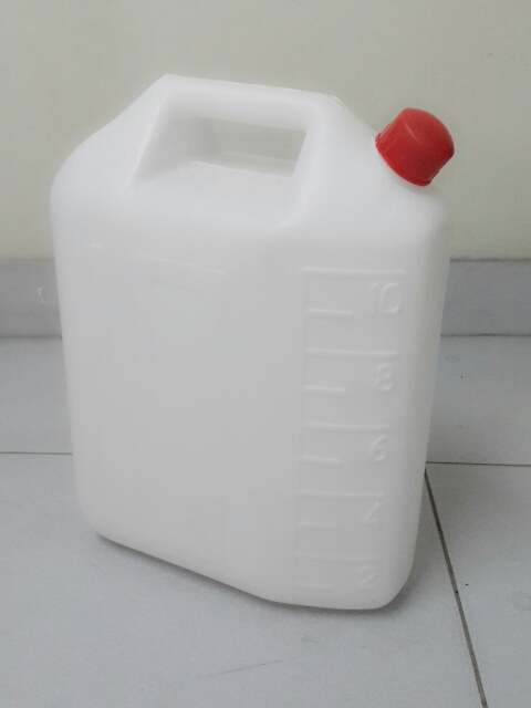 Can nhựa 10 lít